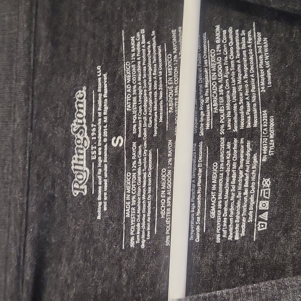 Graphic tee - Picture 2 of 3